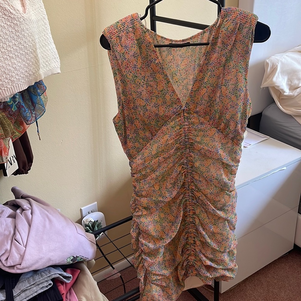 Size small padded shoulder floral zara dress